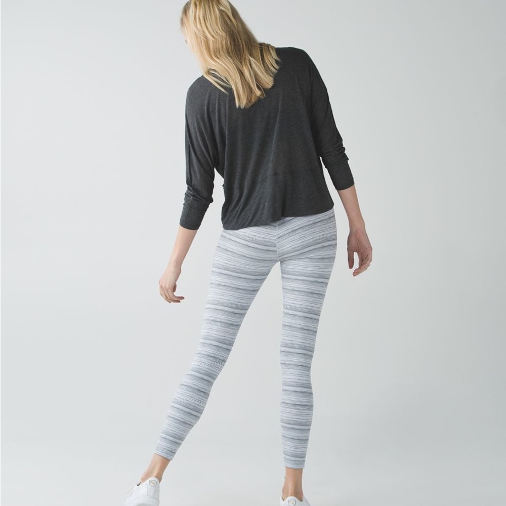 Lululemon High Times Pant High Rise 25” inseam in Spacedye Blue grey - size 4